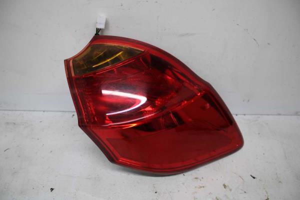 FEU ARRIERE GAUCHE KIA CEED - Vue 1